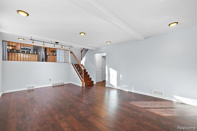 4058 Colonial Boulevard, Troy, MI 48085