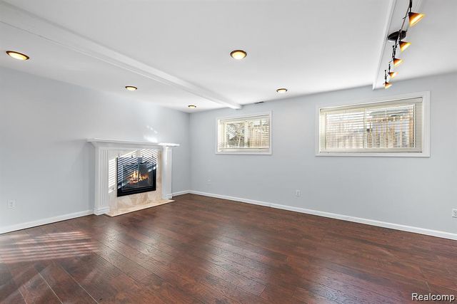 4058 Colonial Boulevard, Troy, MI 48085