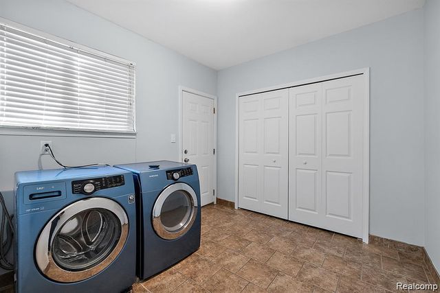 4058 Colonial Boulevard, Troy, MI 48085