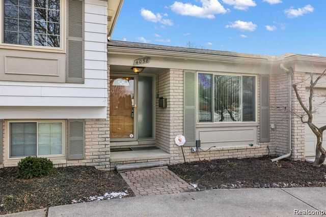 4058 Colonial Boulevard, Troy, MI 48085