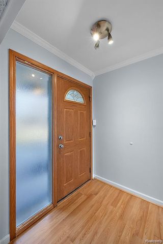 4058 Colonial Boulevard, Troy, MI 48085