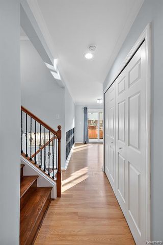 4058 Colonial Boulevard, Troy, MI 48085