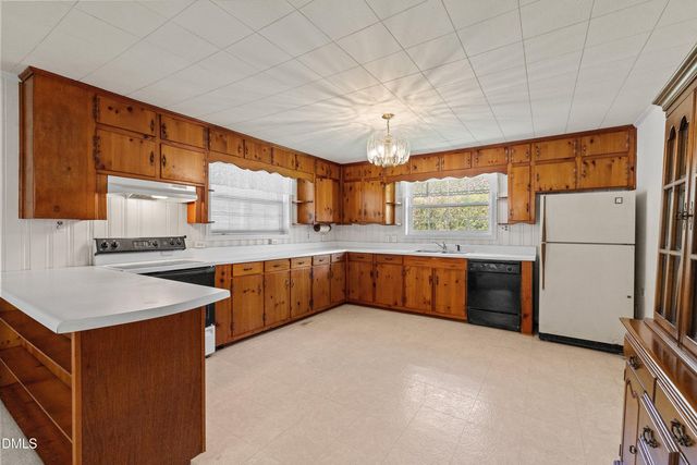 2307 Us 70-a E, Pine Level, NC 27568