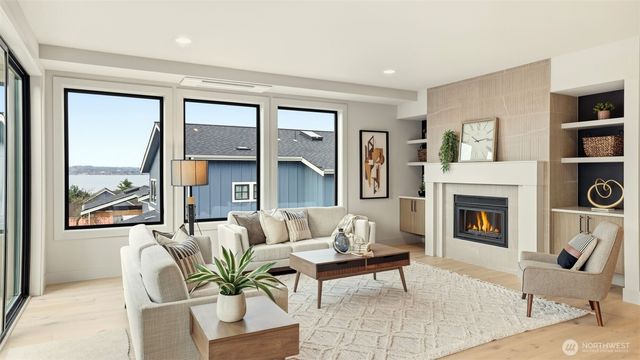 1015 N 35th Street, Renton, WA 98056