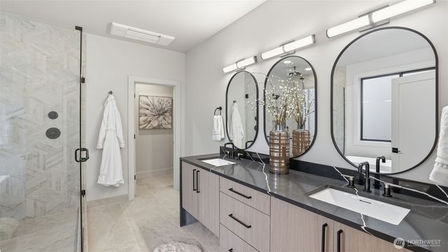 1015 N 35th Street, Renton, WA 98056