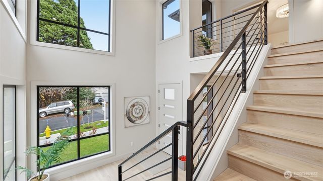1015 N 35th Street, Renton, WA 98056