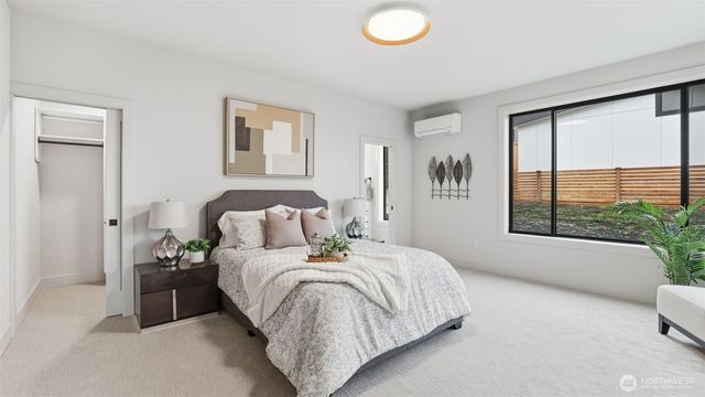 1015 N 35th Street, Renton, WA 98056