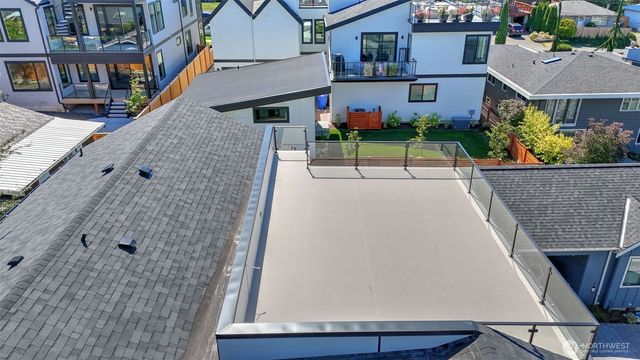 1015 N 35th Street, Renton, WA 98056