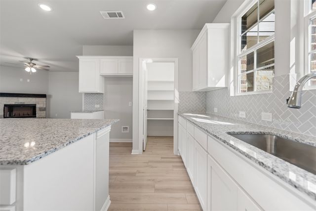 1110 County Road 200, Valley View, TX 76272