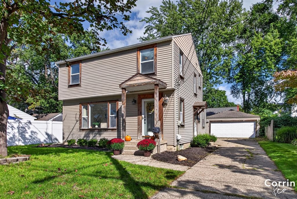 2416 Aleda Avenue, Grand Rapids, MI 49507