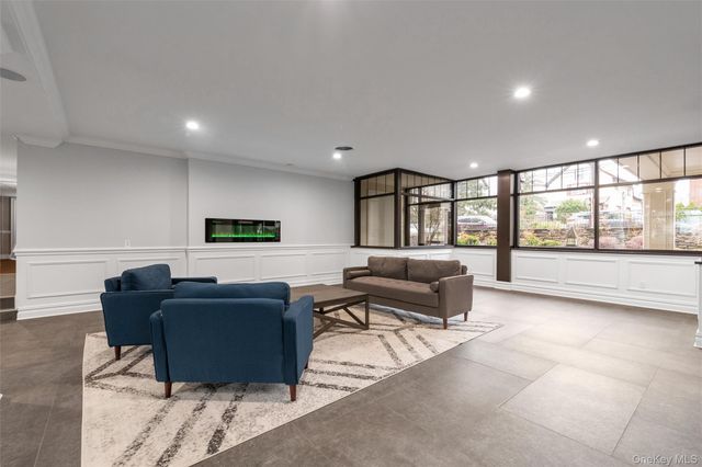200 Atlantic Avenue 209, Lynbrook, NY 11563