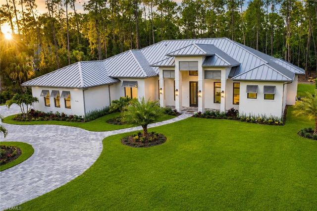 5025 Boxwood WAY, Naples, FL 34116