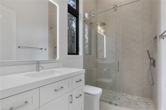 5025 Boxwood WAY, Naples, FL 34116