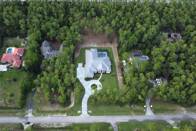 5025 Boxwood WAY, Naples, FL 34116