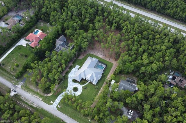 5025 Boxwood WAY, Naples, FL 34116