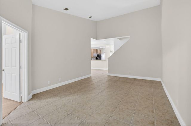 6410 Park Lake Circle, Boynton Beach, FL 33437