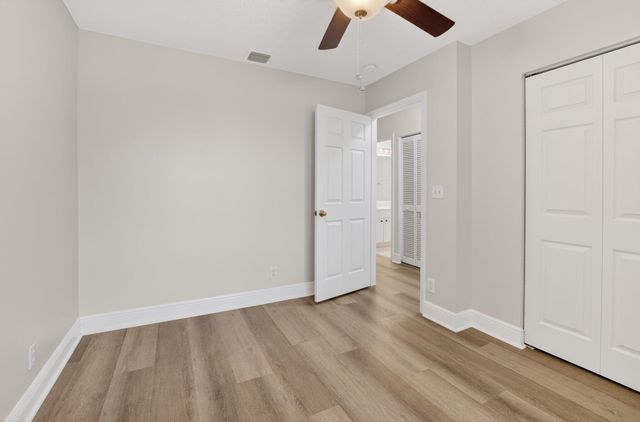 6410 Park Lake Circle, Boynton Beach, FL 33437