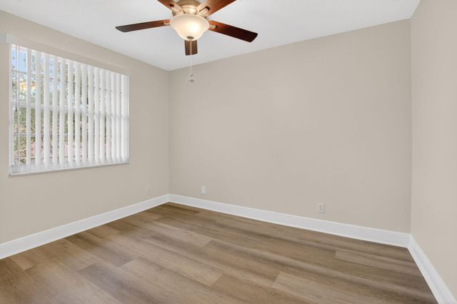 6410 Park Lake Circle, Boynton Beach, FL 33437