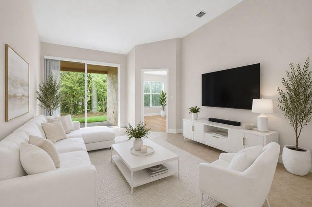 6410 Park Lake Circle, Boynton Beach, FL 33437