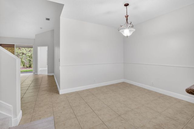 6410 Park Lake Circle, Boynton Beach, FL 33437