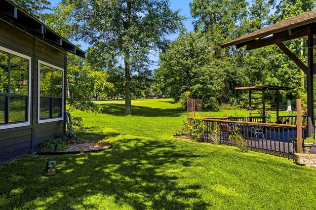 146 Billandrea Lane, Panorama Village, TX 77304
