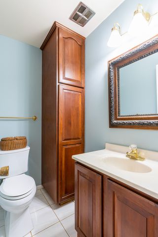 526 Isabella Street, Wilmette, IL 60091