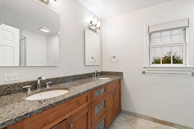 526 Isabella Street, Wilmette, IL 60091