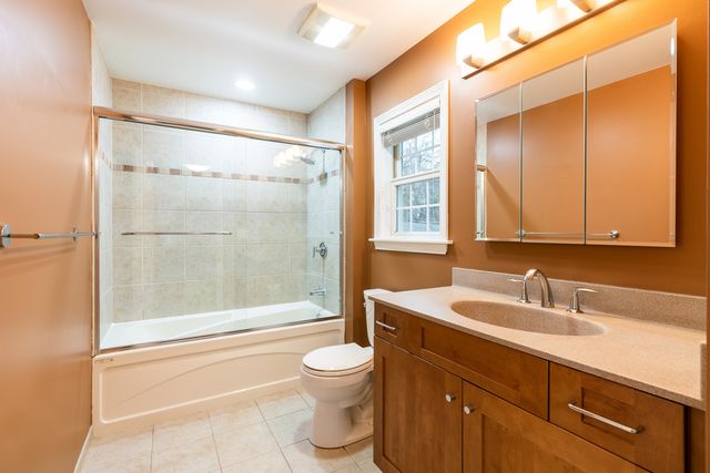 526 Isabella Street, Wilmette, IL 60091