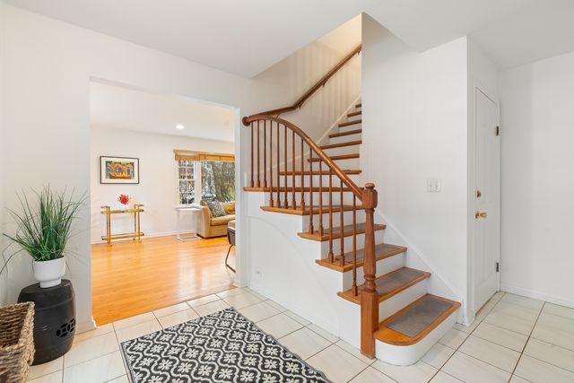 526 Isabella Street, Wilmette, IL 60091