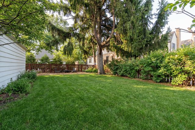 526 Isabella Street, Wilmette, IL 60091