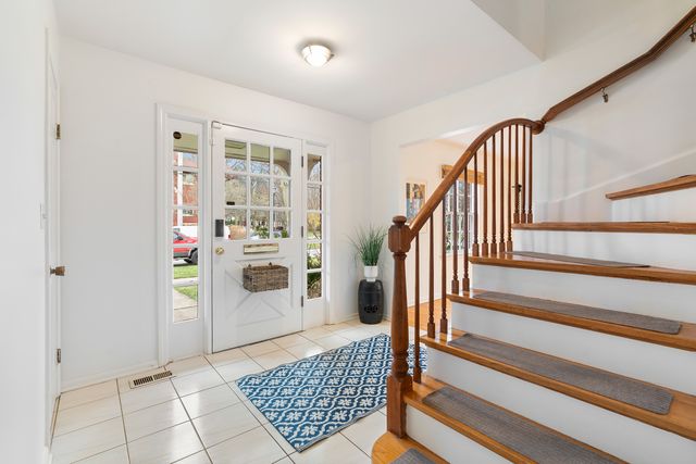 526 Isabella Street, Wilmette, IL 60091