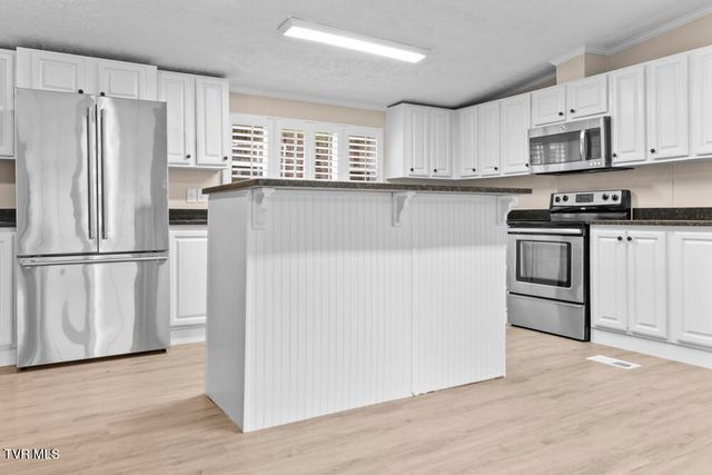 835 Mountain View Road, Rogersville, TN 37857