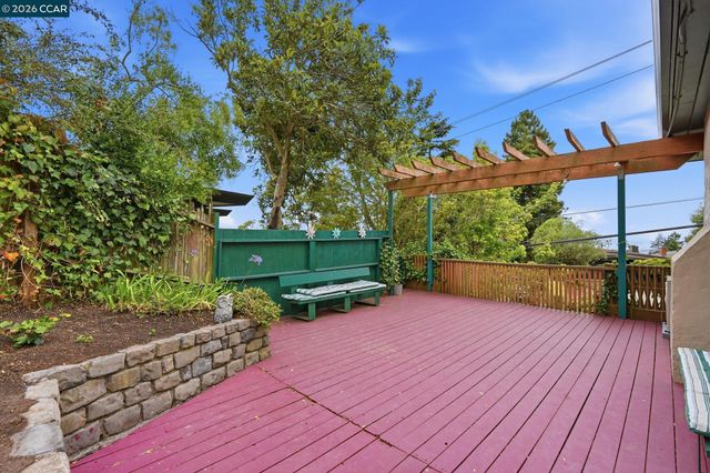 846 Arlington Blvd, El Cerrito, CA 94530