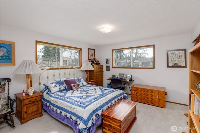 343 W Hemlock, Sequim, WA 98382