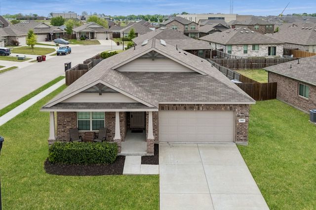 1061 Stanridge Lane, Van Alstyne, TX 75495