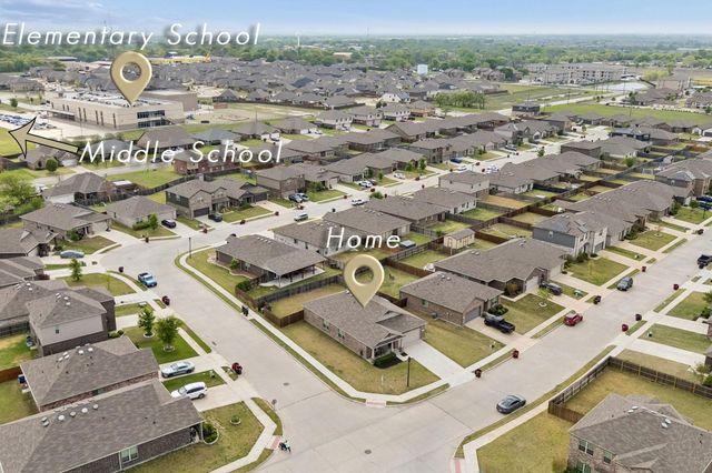 1061 Stanridge Lane, Van Alstyne, TX 75495