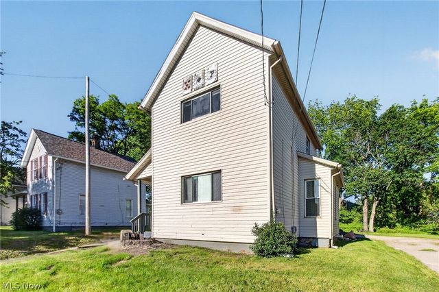 511 Brown Street, Akron, OH 44311