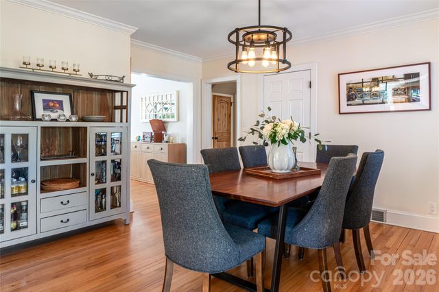 180 Marlborough Road, Asheville, NC 28804