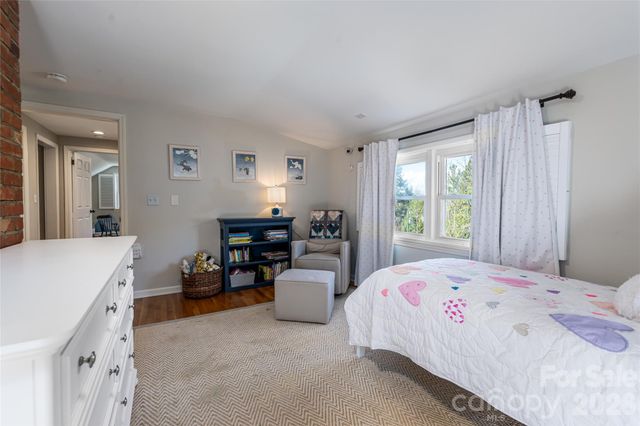 180 Marlborough Road, Asheville, NC 28804