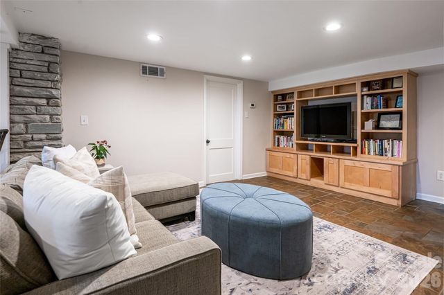 180 Marlborough Road, Asheville, NC 28804