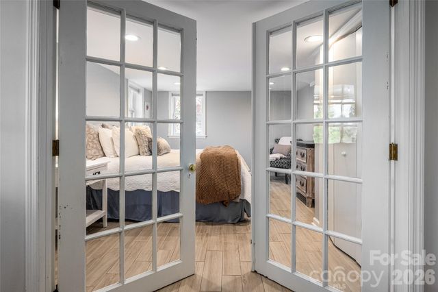 180 Marlborough Road, Asheville, NC 28804