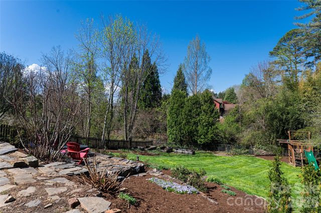 180 Marlborough Road, Asheville, NC 28804