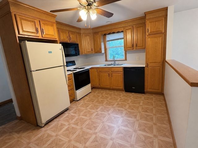 376 East St, Bridgewater, MA 02324
