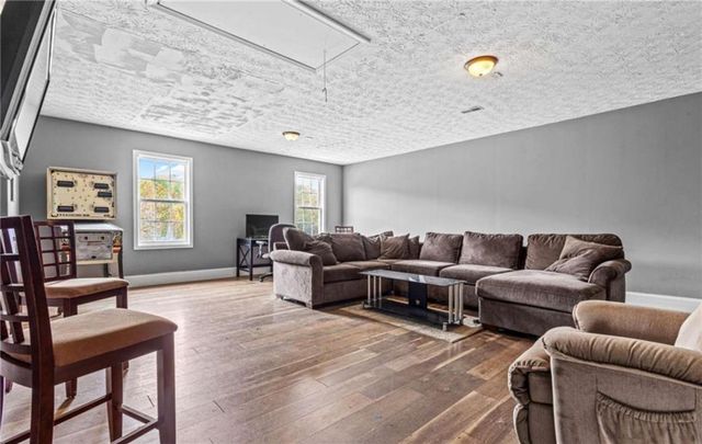 3121 Thorn Bush Drive, Gainesville, GA 30507