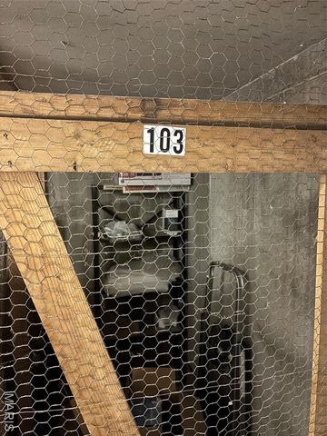 920 Guelbreth Lane 103, Creve Coeur, MO 63141