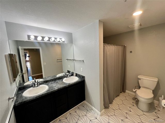 5694 N Gibralter Way 306, Aurora, CO 80019
