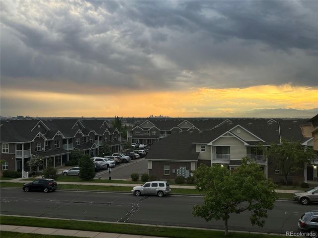 5694 N Gibralter Way 306, Aurora, CO 80019