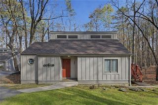 106 Lake Cottages Court, Waleska, GA 30183