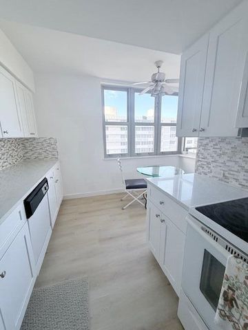 1180 S Ocean Boulevard 16 D, Boca Raton, FL 33432