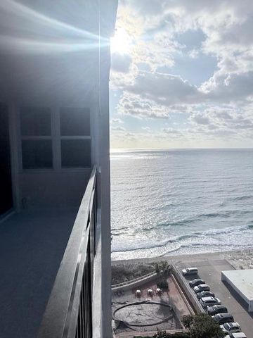 1180 S Ocean Boulevard 16 D, Boca Raton, FL 33432